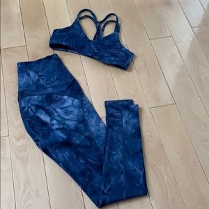 Beyond Yoga Twist Tie Dye High Waist Legging +Bra